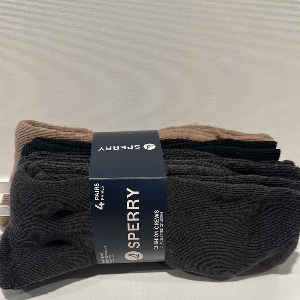 NWT Sperry  Men’s (4) Pairs Cushioned Crew Socks Fits Size 6-13